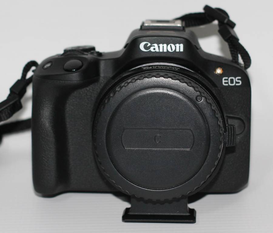 Canon EOS R50 Mirrorless Camera With EF-EOS R AF ADAPTER