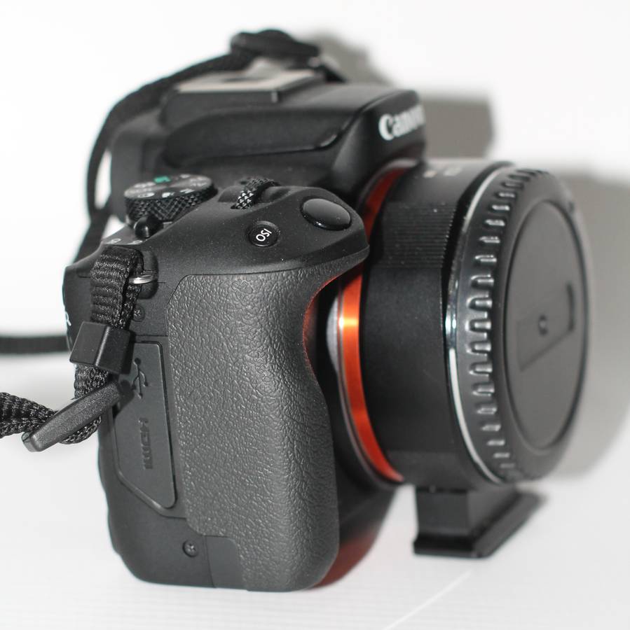 Canon EOS R50 Mirrorless Camera With EF-EOS R AF ADAPTER