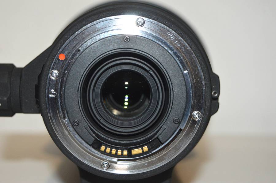 Sigma 170-500mm f/5-6.3 DG APO With lens Hood and Collard Tripod