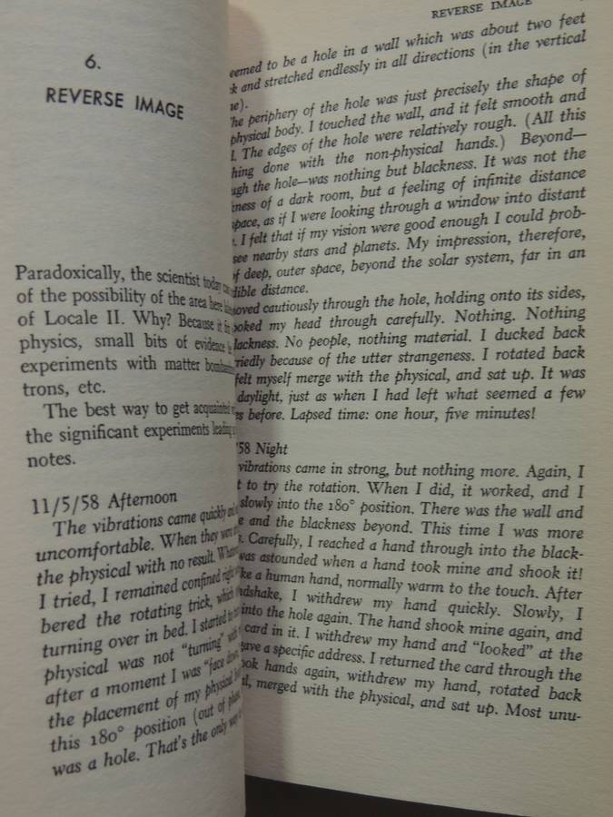 Journeys Out Of The Body - Robert A. Monroe