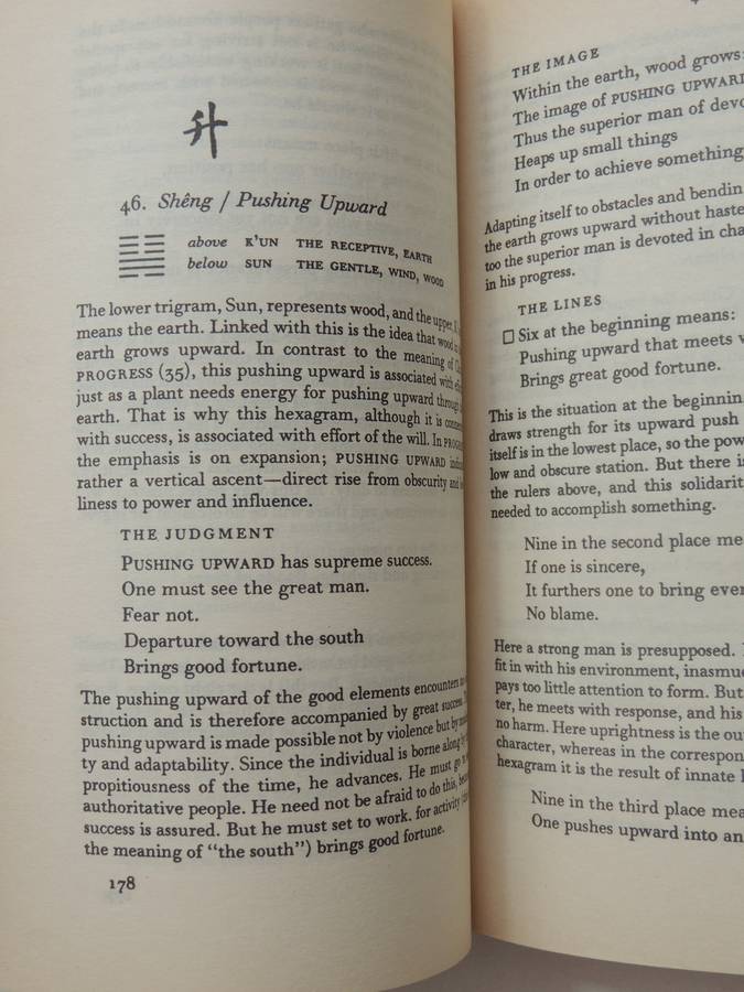 I Ching Or Book Of Changes (Richard Wilhelm Translation)- trans. Into English Cary F. Baynes