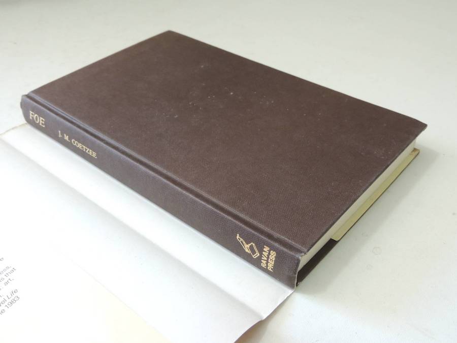 Foe - J.M. Coetzee    (1st Edition 1986)
