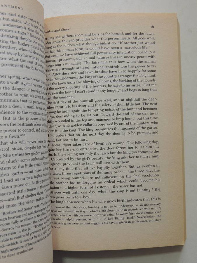 The Uses Of Enchantment: The Meaning And Importance Of Fairy Tales - Bruno Bettelheim