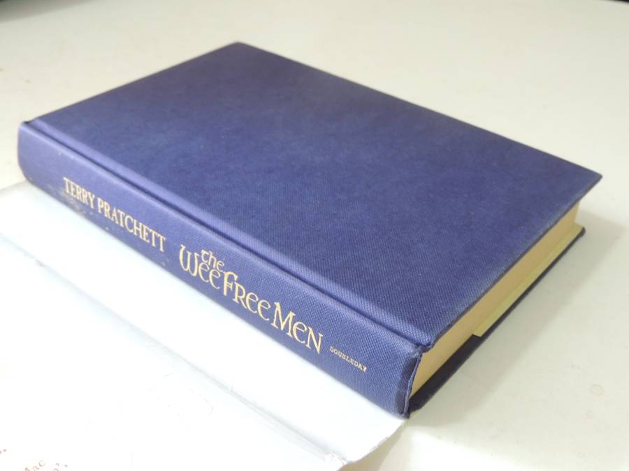 The Wee Free Men - Terry Pratchett   - A Discworld Novel First Edition 2003