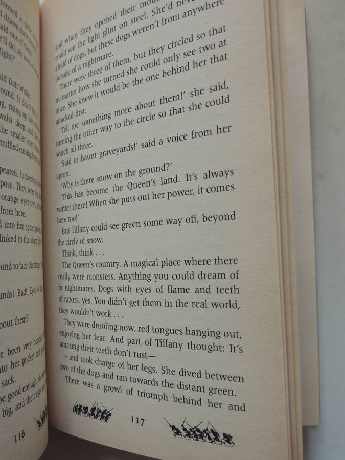 The Wee Free Men - Terry Pratchett   - A Discworld Novel First Edition 2003