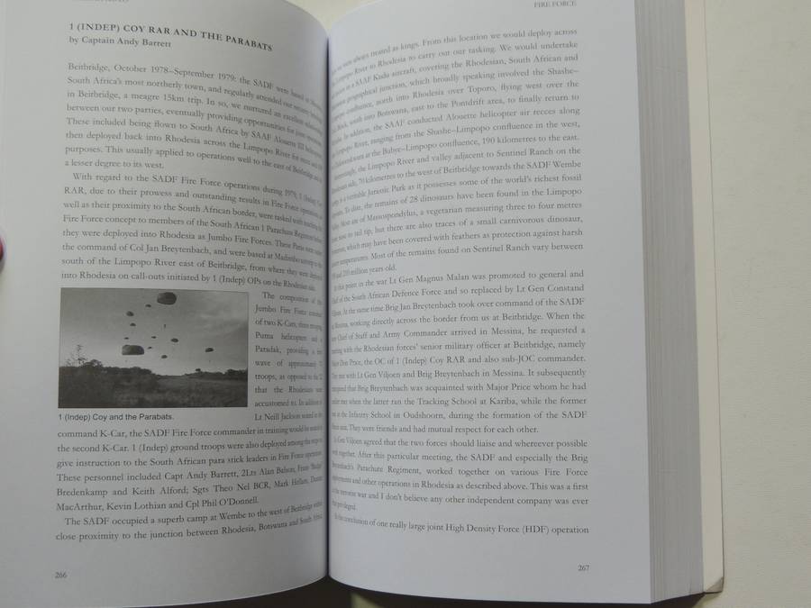 Chibaya Moyo - The Rhodesian African Rifles: An Anthology 1939-1981 Cpt. A Telfer & Cpt. R Fulton