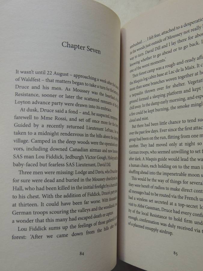 The Nazi Hunters: The Ultra-Secret SAS Unit And The Quest For Hitler's War Criminals- Damien Lewis