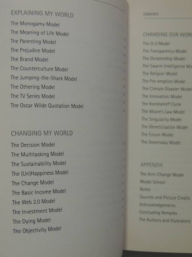 The Change Book: Fifty Models To Explain How Things Happen - Mikael Krogerus & Roman Tschappeler