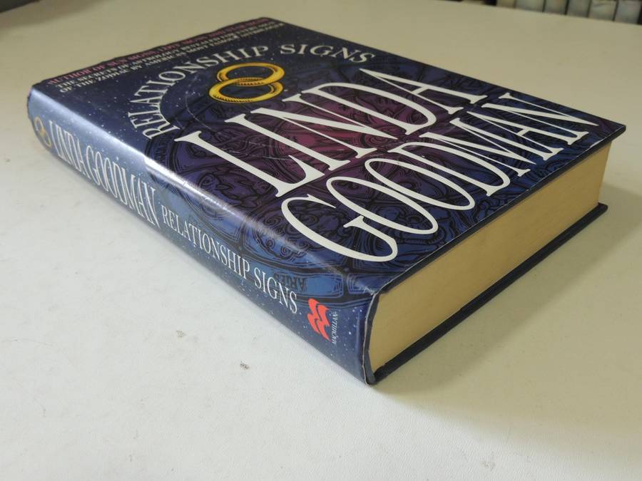Linda Goodman's Relationship Signs - Linda Goodman        Hard Cover
