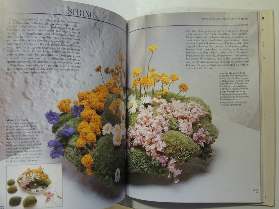 The Complete Book of Dried Flowers - Malcolm Hiller, Colin Hilton