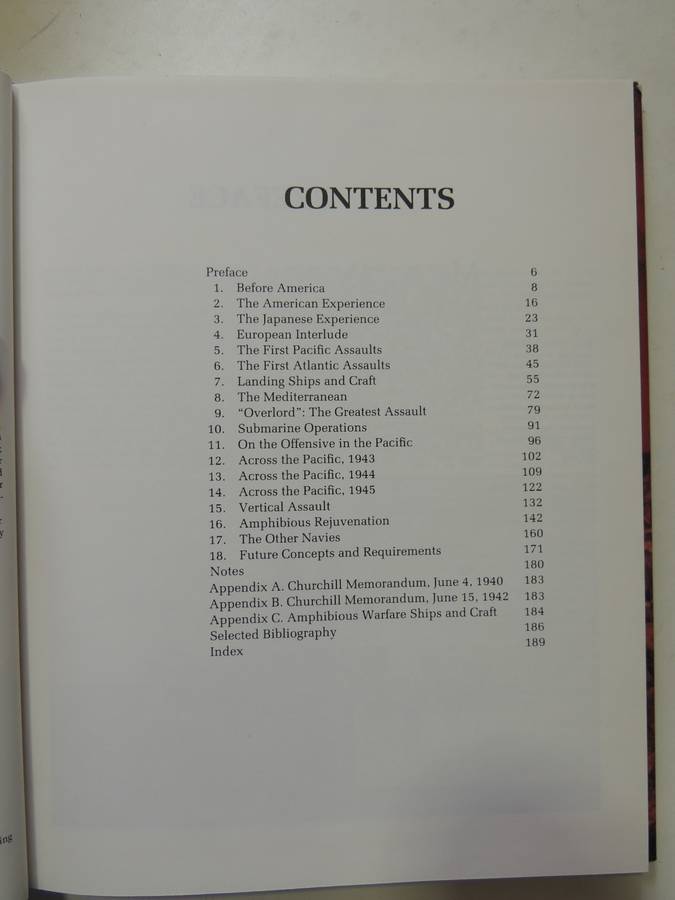 Amphibious Warfare - An Illustrated History  Norman Polmar & Peter B. Mersky