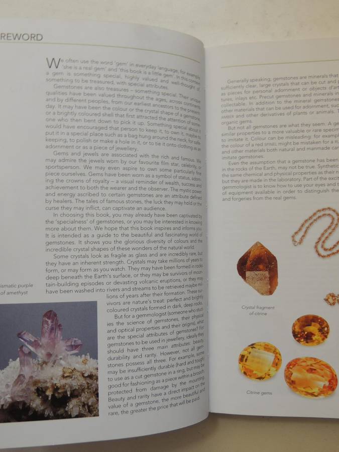 Guide To Gems - Cally Oldershaw