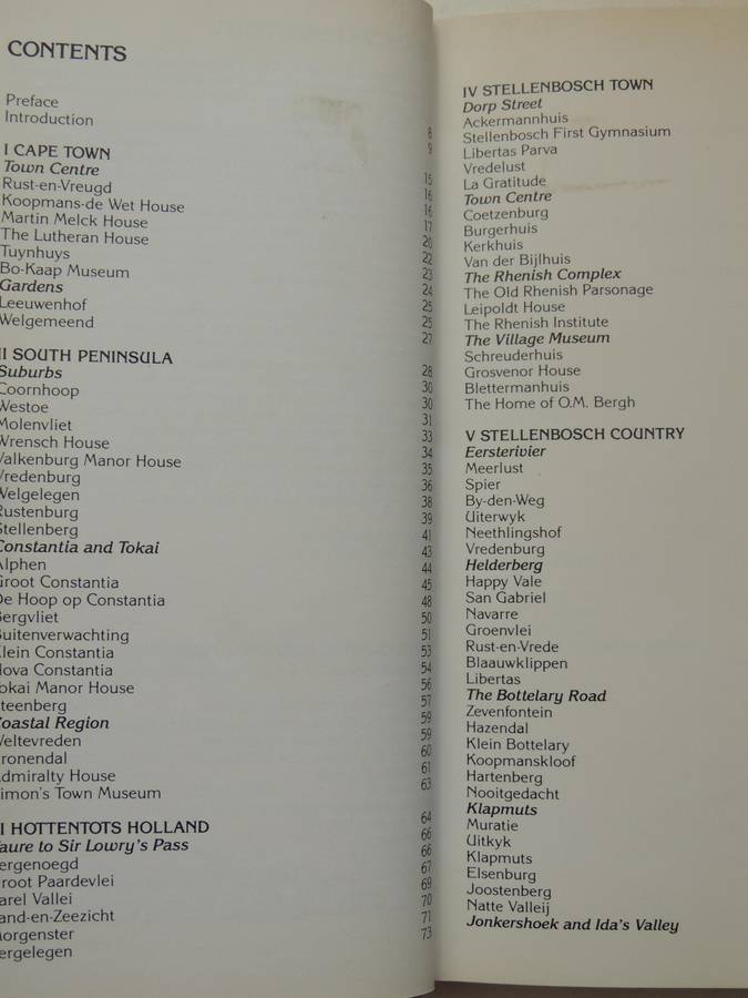 A Concise Guide To Cape Dutch Houses - Phillida Brooke Simons
