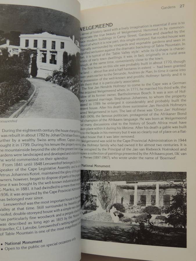 A Concise Guide To Cape Dutch Houses - Phillida Brooke Simons