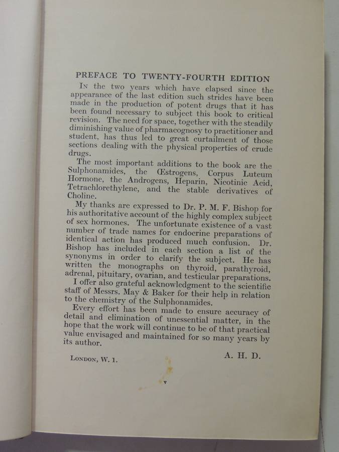 Materia Medica Pharmacy, Pharmacology and Therapeutics - William Hale-White 24th Edition 1939
