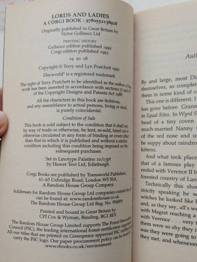 Lord and Ladies - Terry Pratchett