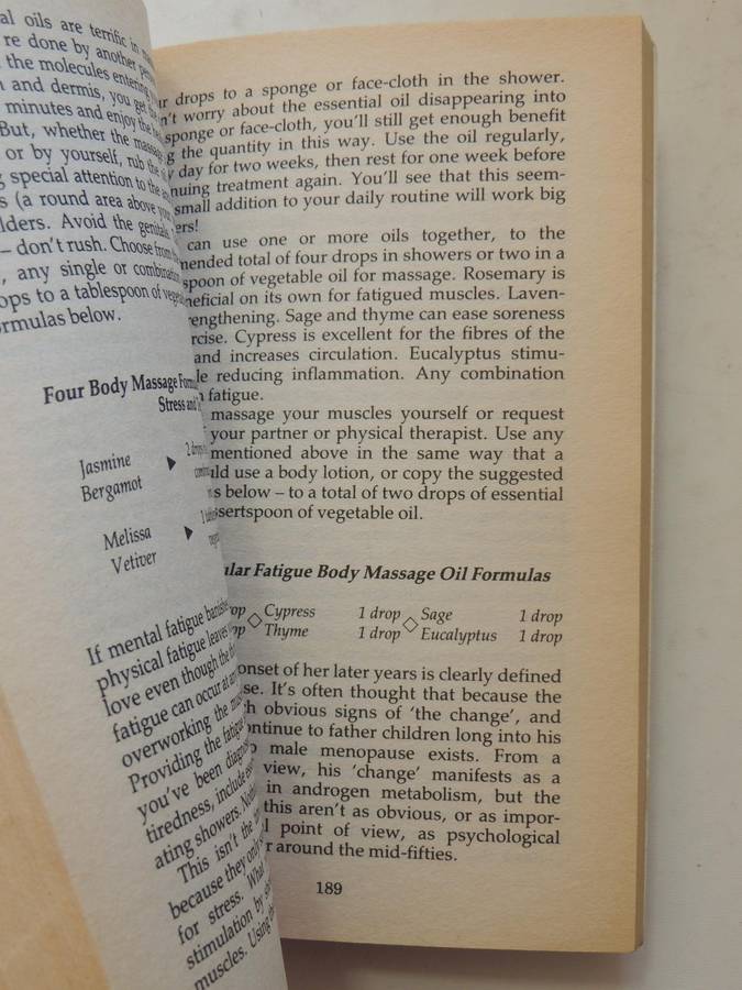 Aromatics: Romance, Love, Sex & Nature's Essential Oil- Valerie Ann Worwood