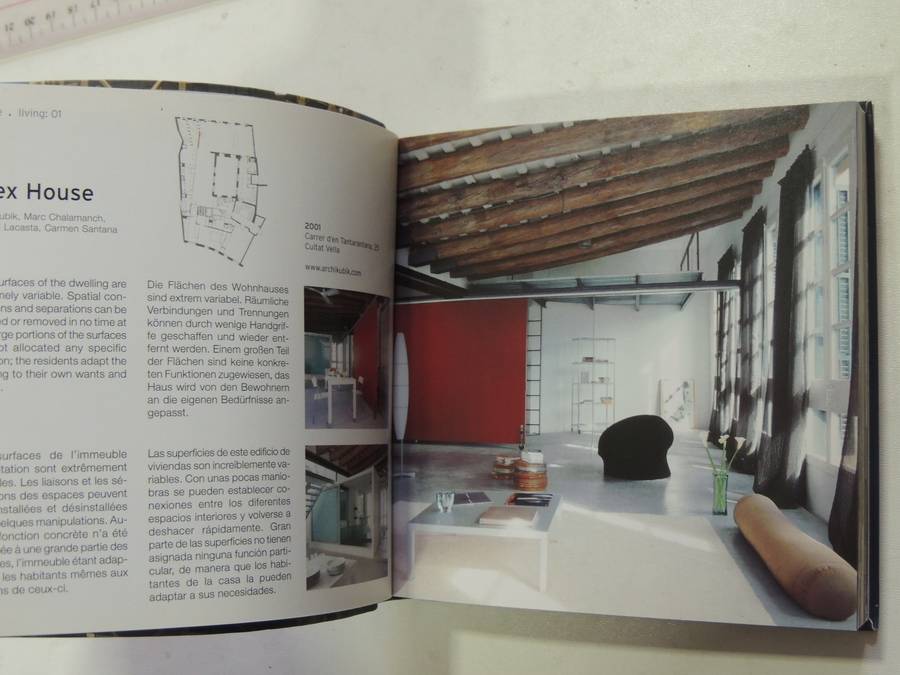 Barcelona: Architecture & Design- ed Sabina Marreiros