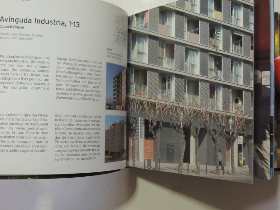 Barcelona: Architecture & Design- ed Sabina Marreiros