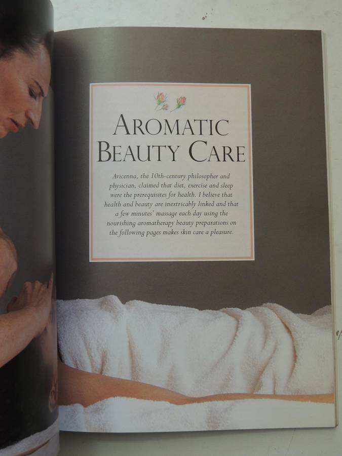 Aromatherapy Massage Book: A Practical Illustrated Guide To Massage With Essential Oils Clare Maxwel