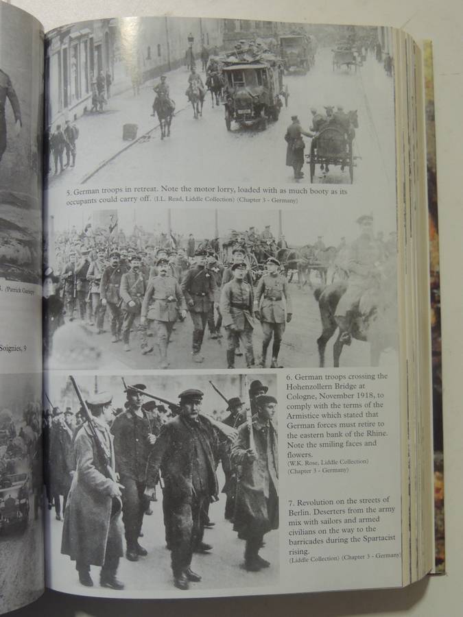 At The Eleventh Hour: Reflections,Hopes & Anxieties At The Closing Of The Great War 1918- Hugh Cecil