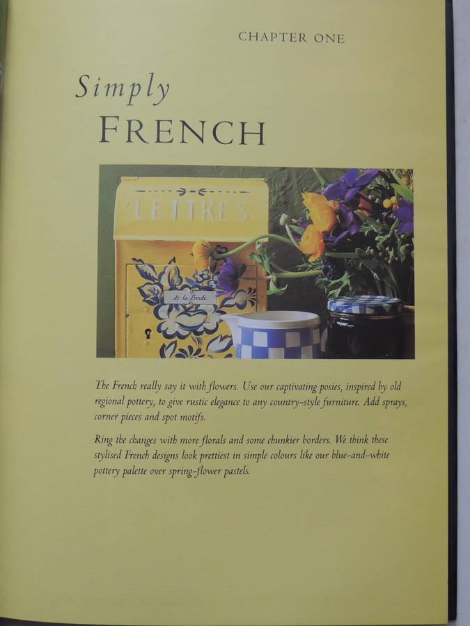 The Complete Painted Furniture Manual - Jocasta Innes & Stewart Walton