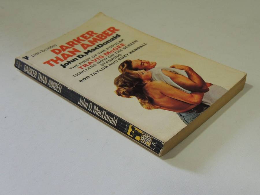 Travis McGee: Darker Than Amber - John D. MacDonald