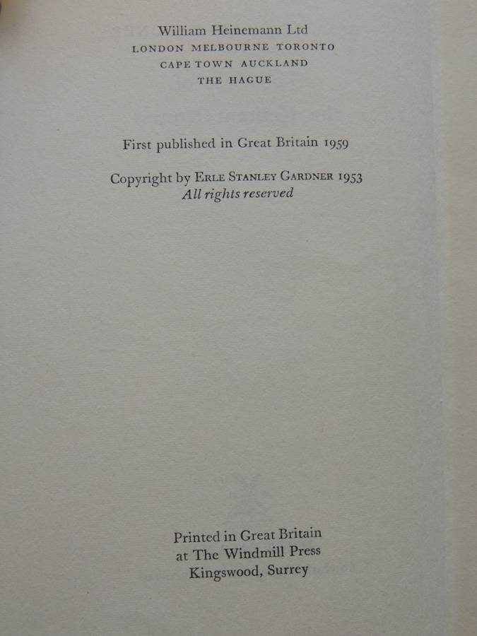 The Case Of The Hesitant Hostess - Erle Stanley Gardner     1st British Ed 1959