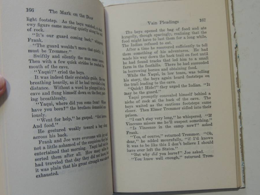 The Mark On The Door - Franklin W. Dixon   Circa 1950s