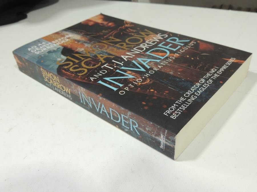 Invader - Simon Scarrow, TJ Andrews