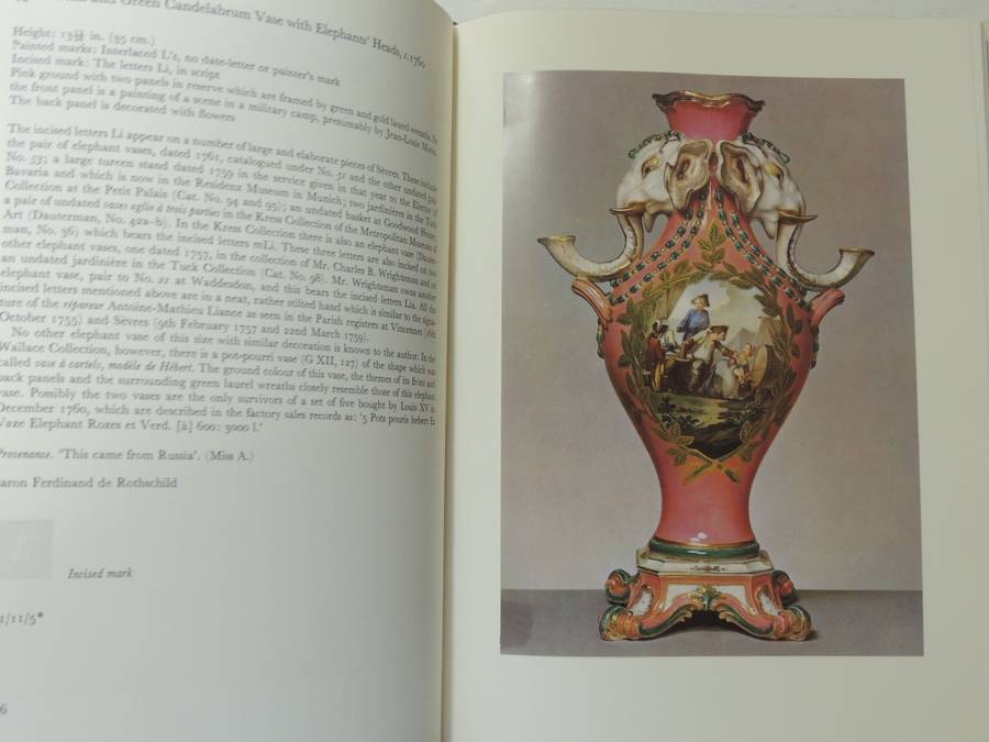 The James A. De Rothschild Collection At Waddesdon Manor: Sevres Porcelain - Svend Eriksen