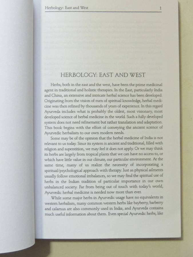 The Yoga Of Herbs: An Ayurvedic Guide To Herbal Medicine - Dr. David Frawley & Dr. Vasant Lad