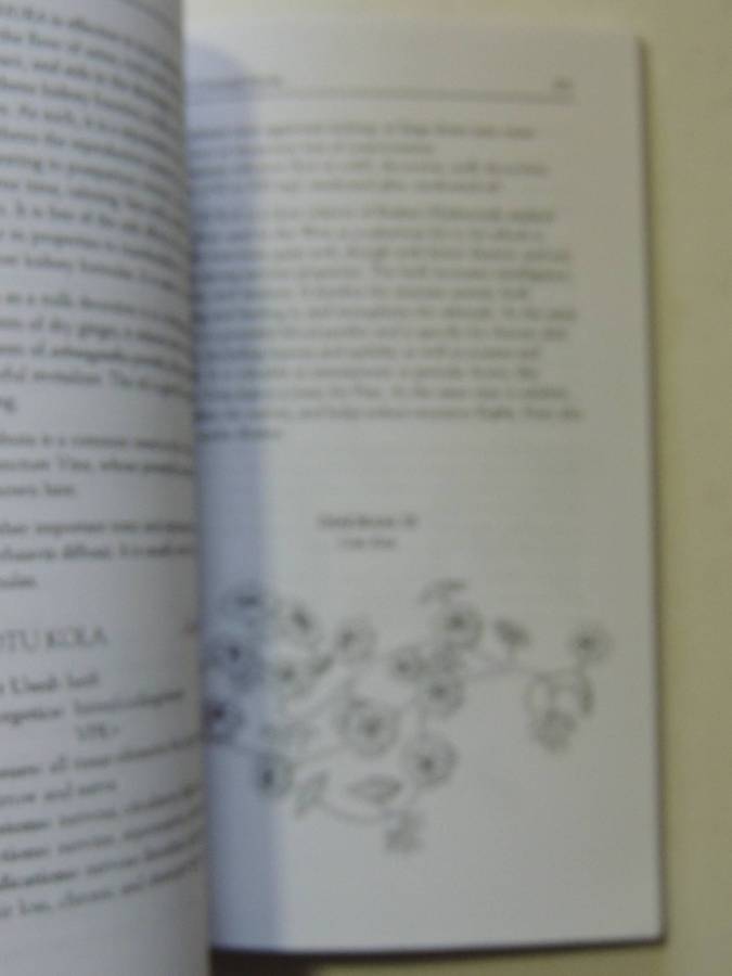 The Yoga Of Herbs: An Ayurvedic Guide To Herbal Medicine - Dr. David Frawley & Dr. Vasant Lad