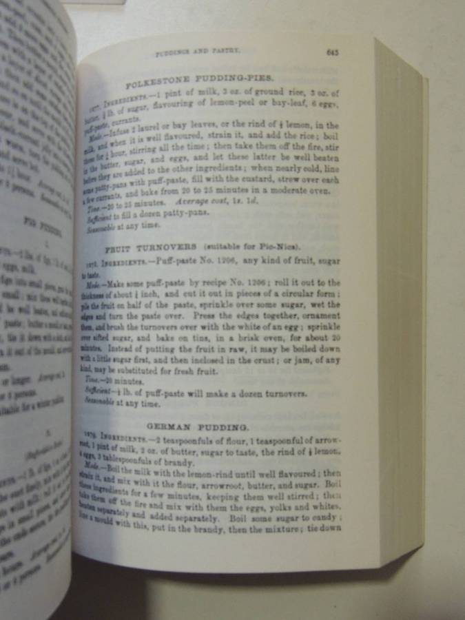 Mrs Beeton's Book Of Household Management: An Illustrated Facsimile Of The First Edition Isabella Be