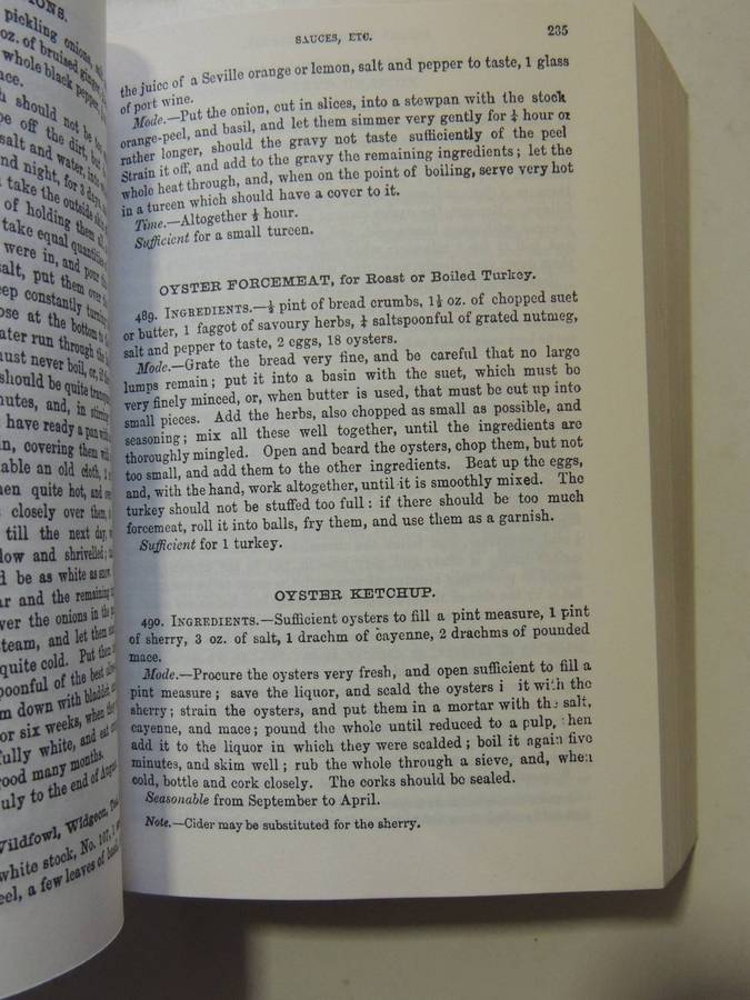 Mrs Beeton's Book Of Household Management: An Illustrated Facsimile Of The First Edition Isabella Be