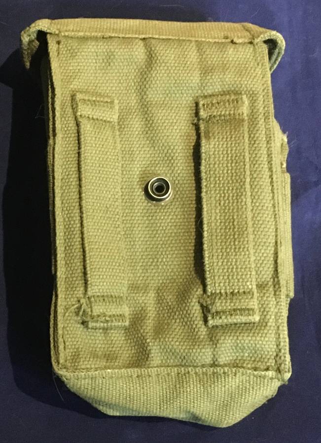 Magazine pouch