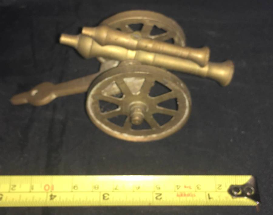 Brass cannon ornament