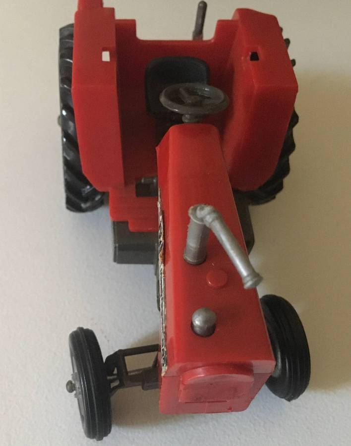 Britains Massey Ferguson 595 tractor 1:32 scale model