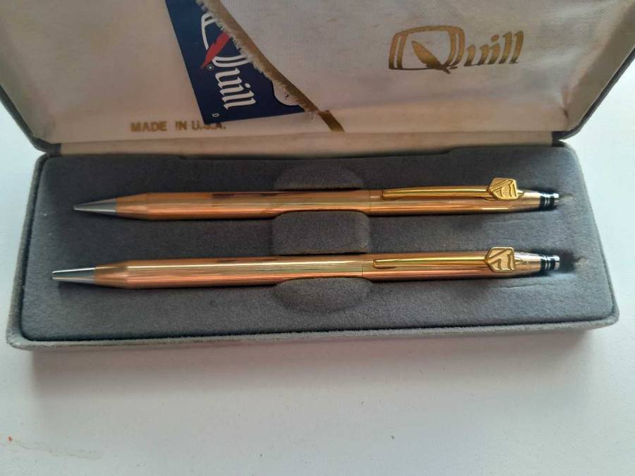 Vintage Quill pens
