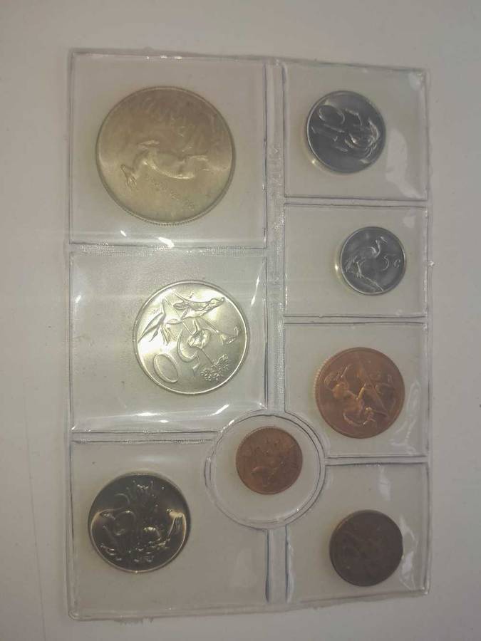 UNC SA Coins with 1Rand Sliver coins X3 ONE BID FOR ALL