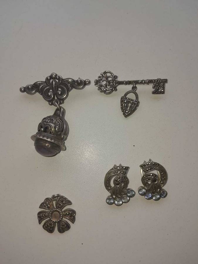 Vintage Sliver Jewelry