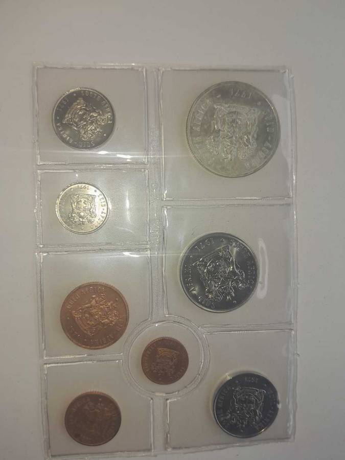 UNC SA Coins with 1Rand Sliver coins X3 ONE BID FOR ALL