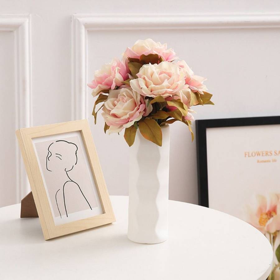 Chic Nordic Wave Design Plastic Vase
