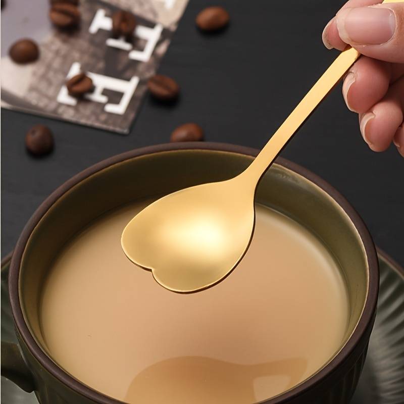 Stainless Steel Heart-shaped Spoon Dessert Hollow Handle Cake Spoon Stirring Spoon