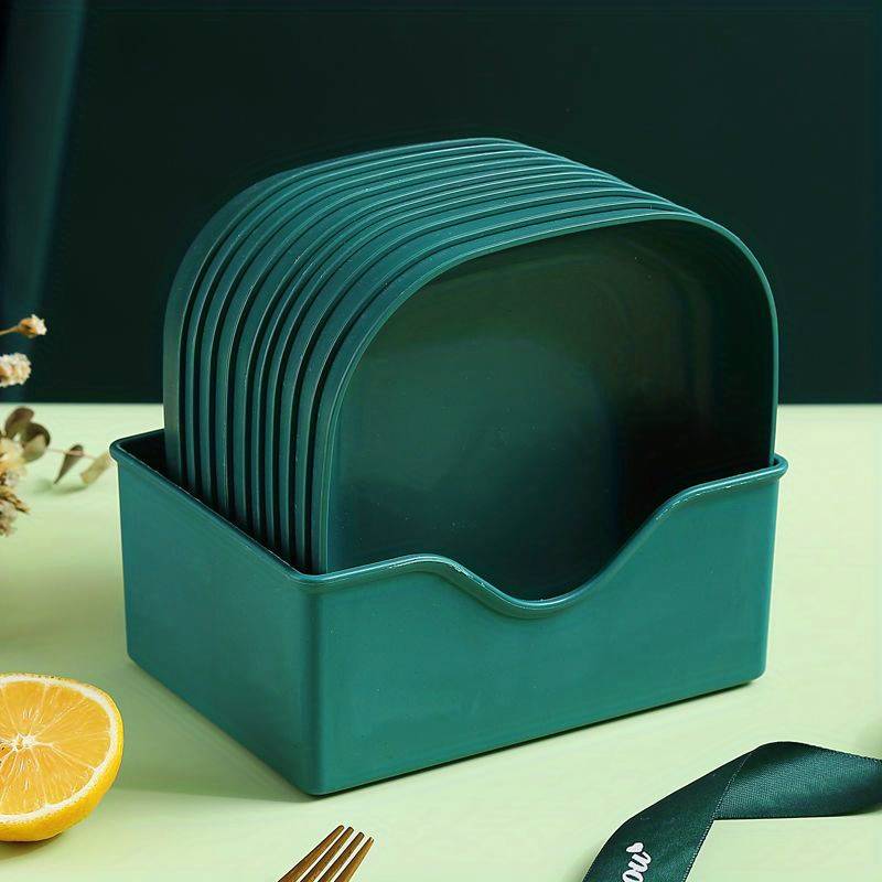 Plastic plates