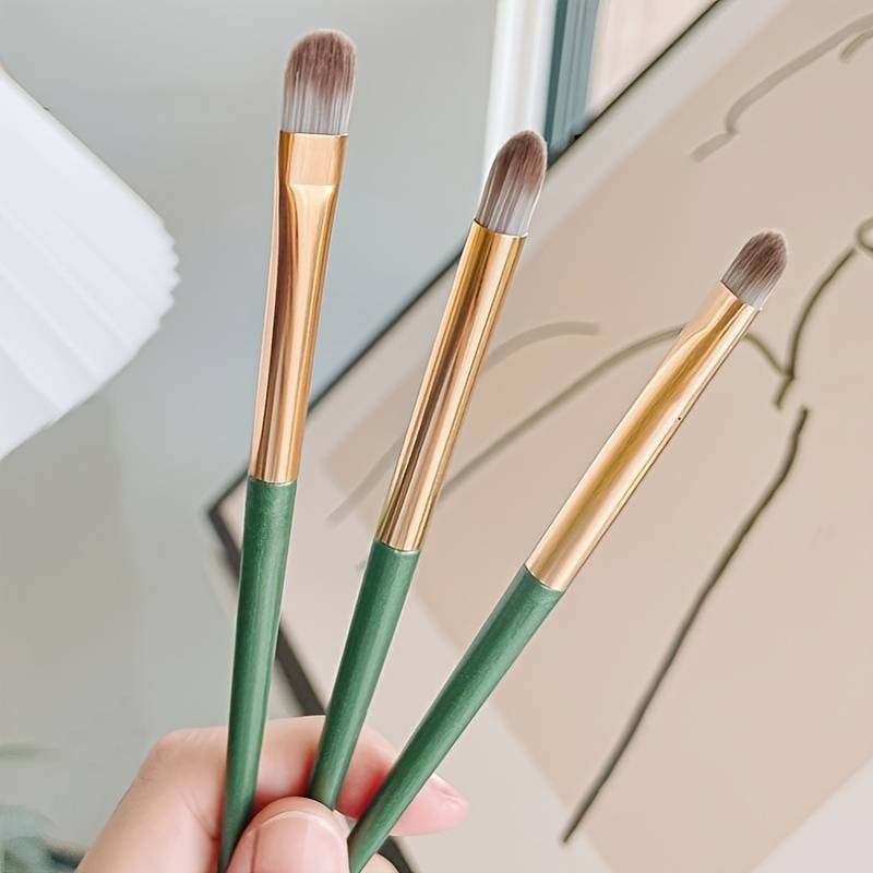 Makeup Brushes