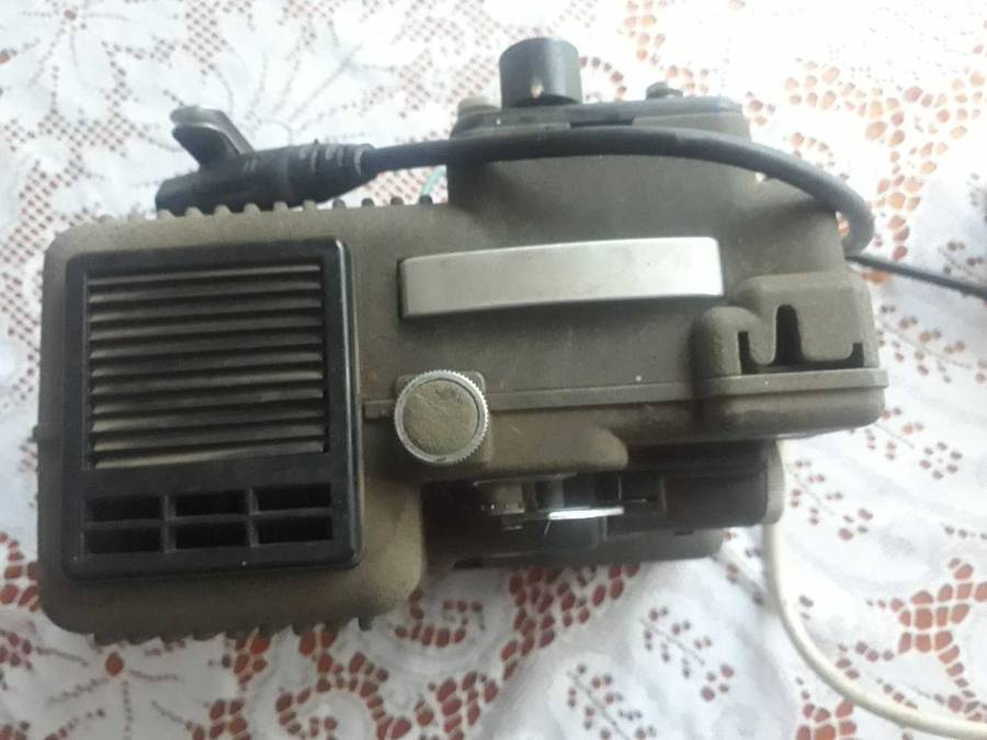 VINTAGE COLLECTABLE  METAL BODIED EUMIG P8Mm CINE FILM PROJECTOR