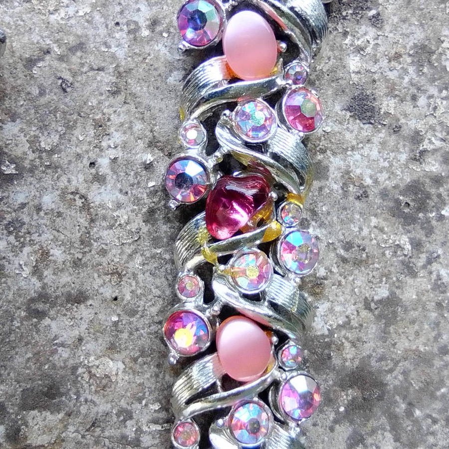 VINTAGE 1960'S SILVER TONED 3 PIECE COSTUME JEWELLERY SET - NECKLACE/BRACELETT & CLIP-ON EARRINGS!!!