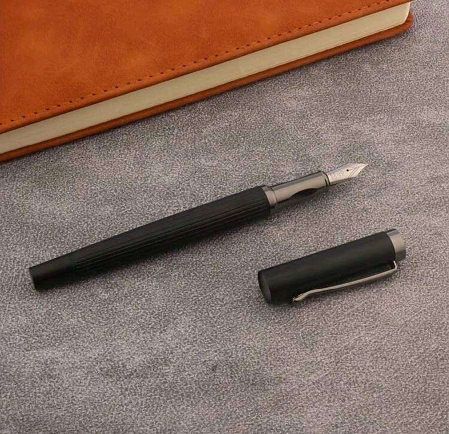 Classic Matte Black Metal Fountain Pen