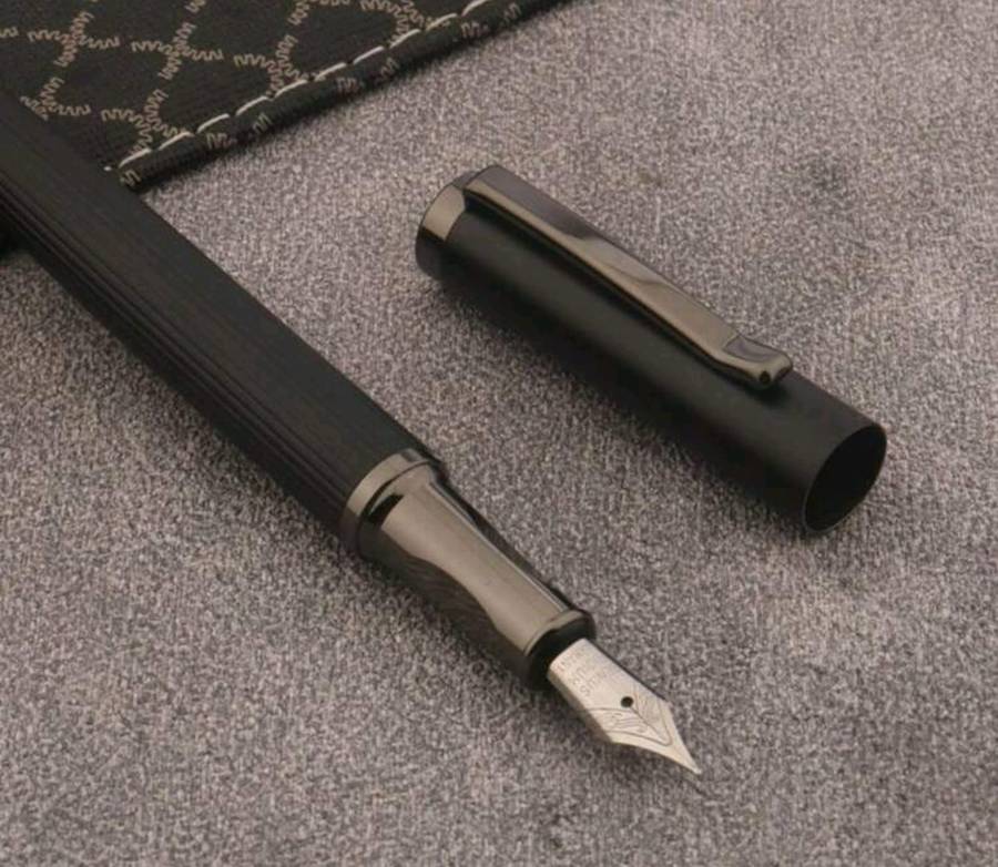 Classic Matte Black Metal Fountain Pen